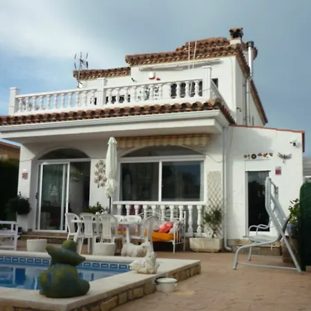 House With 4 In Miami Platja, With Private Pool, Enclosed Garden